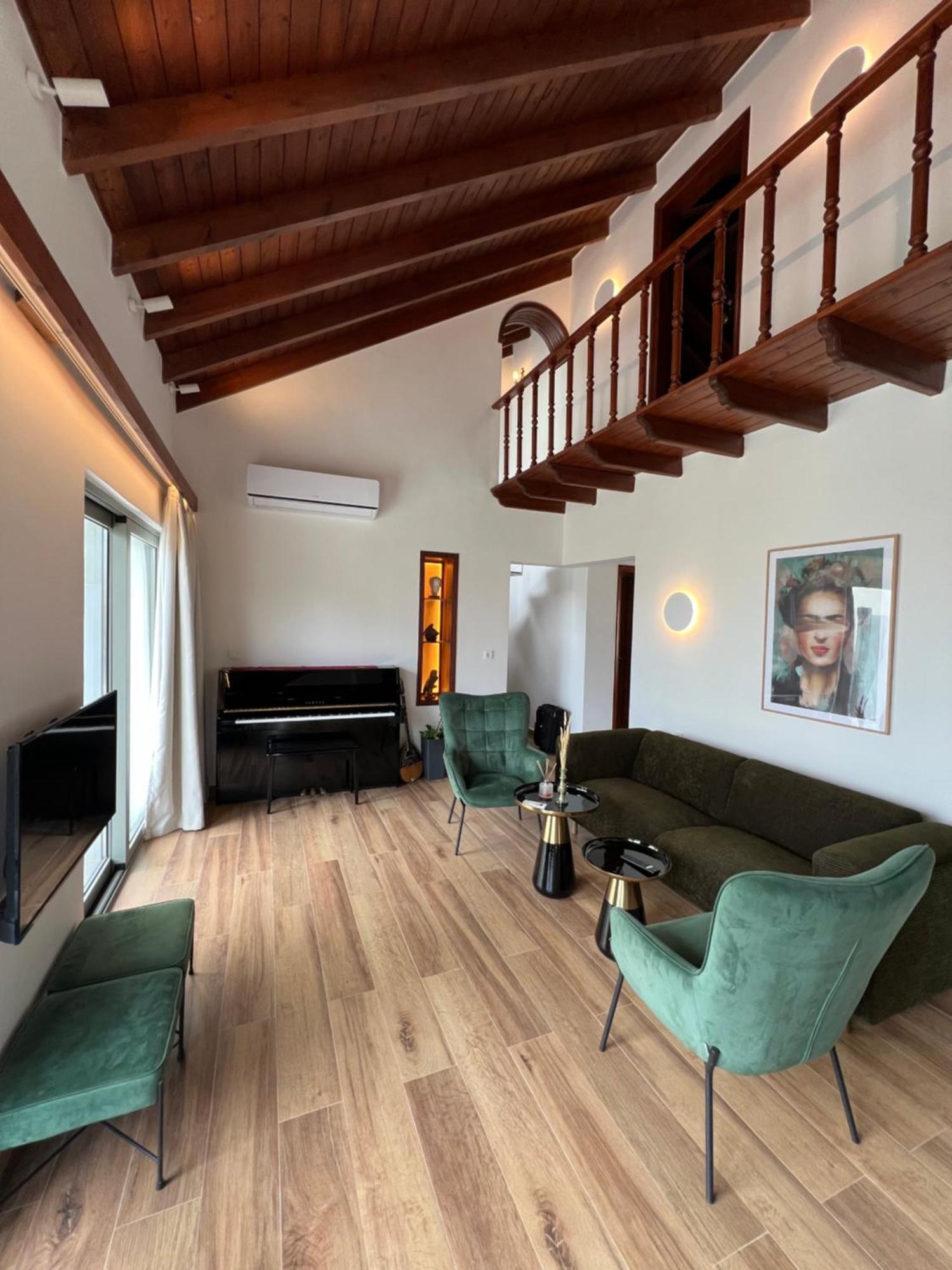 Chania Living Stories Villa With Piano エクステリア 写真